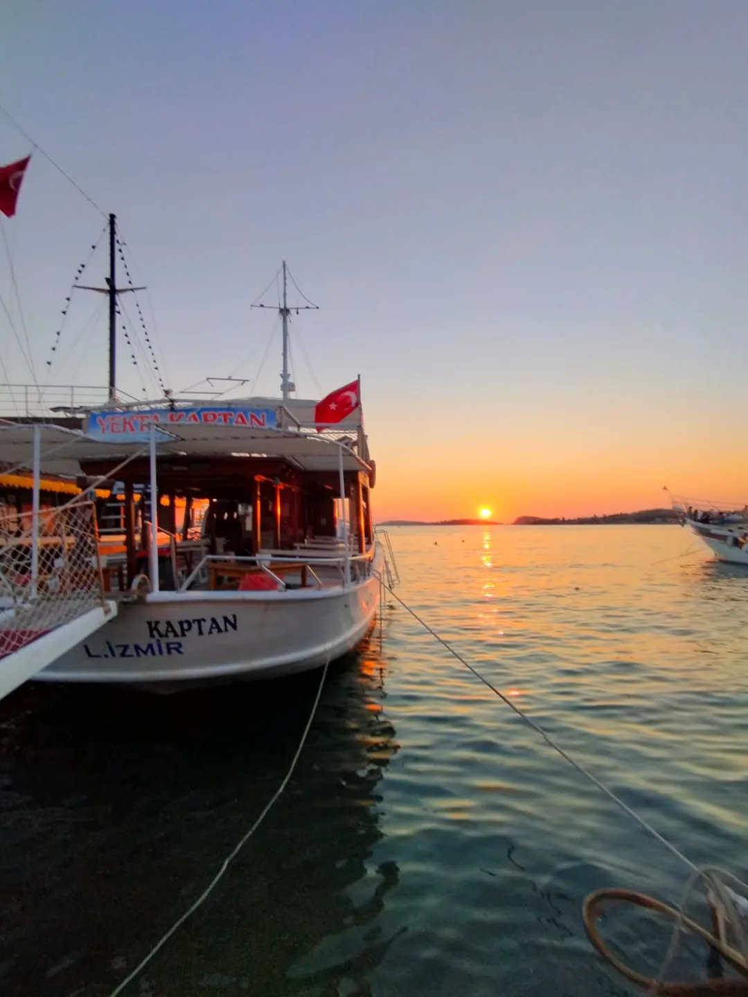 Yekta Kaptan teknesinden gün batımı